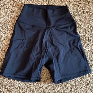 NVGTN biker shorts